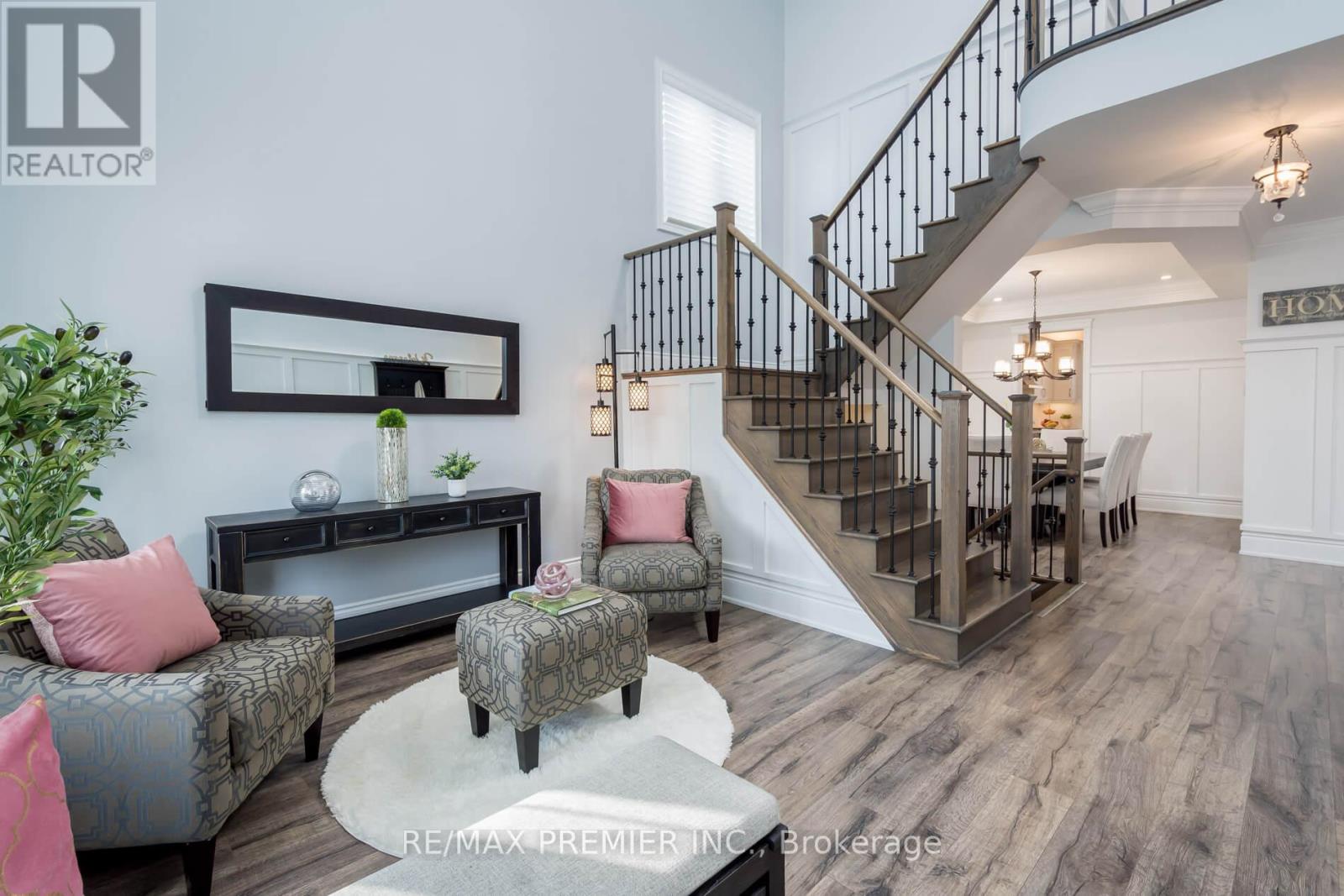 10 SCHWALM CRES