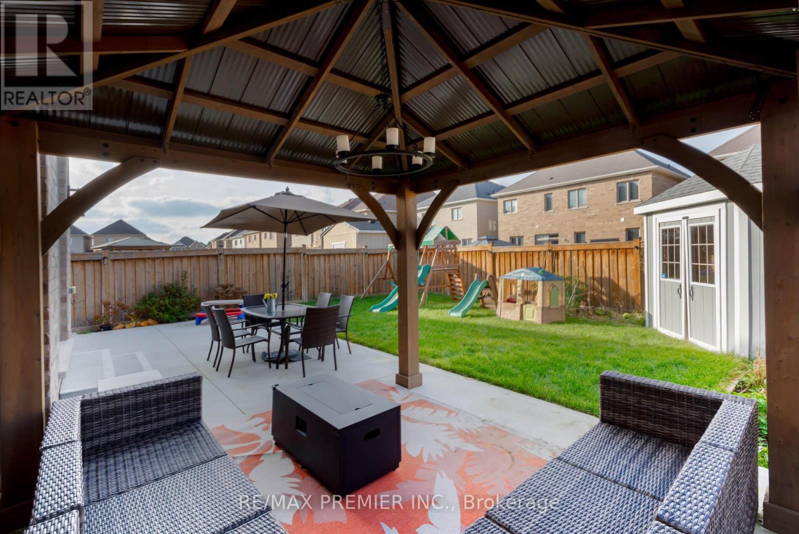 10 SCHWALM CRES