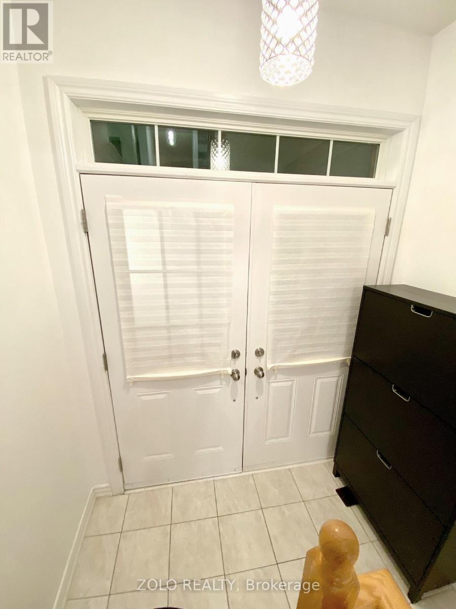 111 TAUCAR GATE E