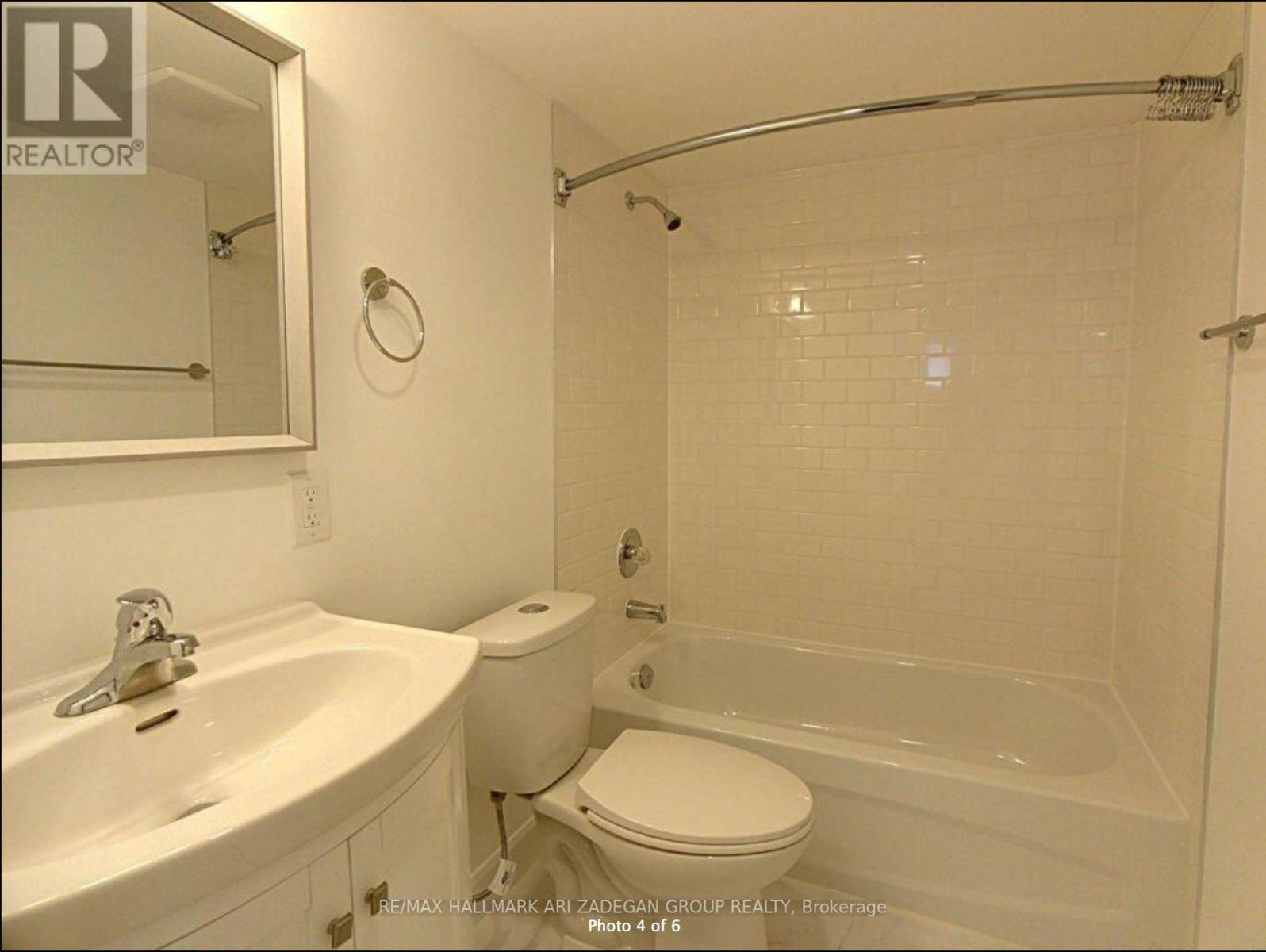 #LL -47 NEWBURY DR, #Ll