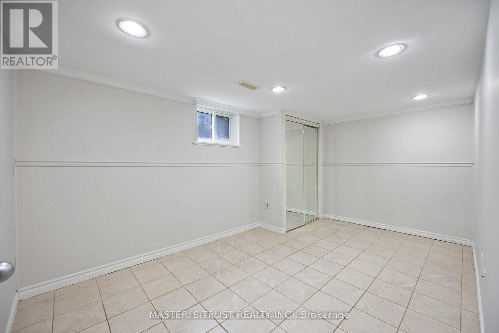 #(BSMT) -81 WALTER AVE, #(Bsmt)