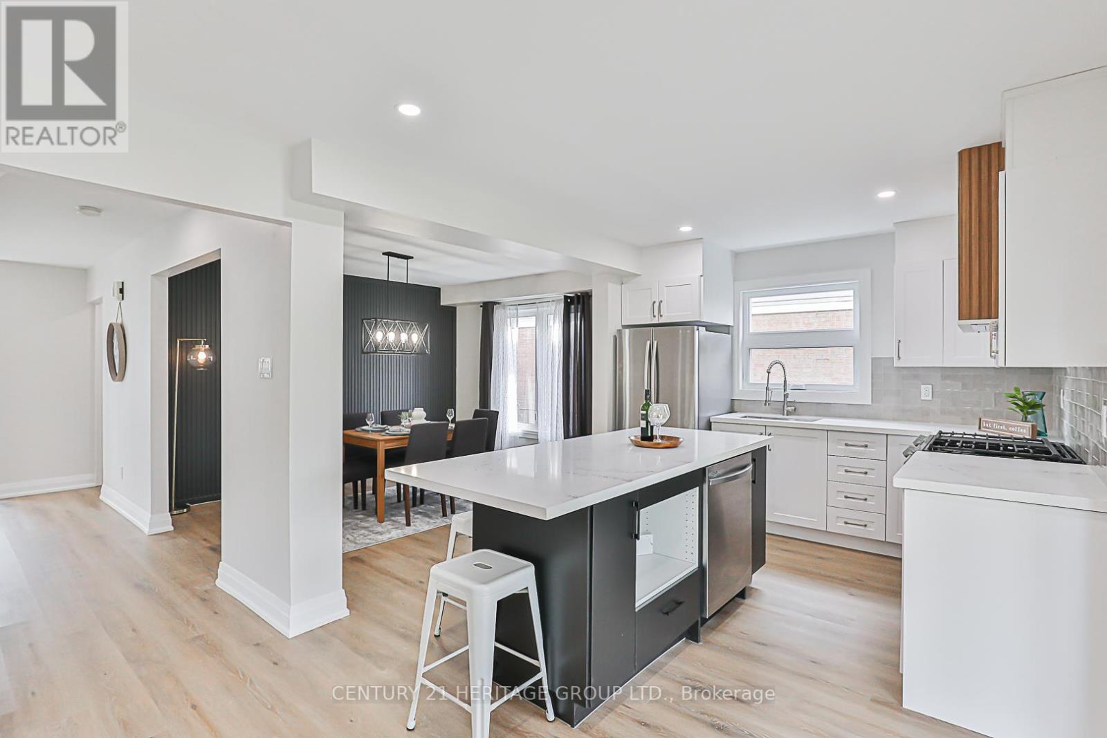 127 CROSSLAND GATE