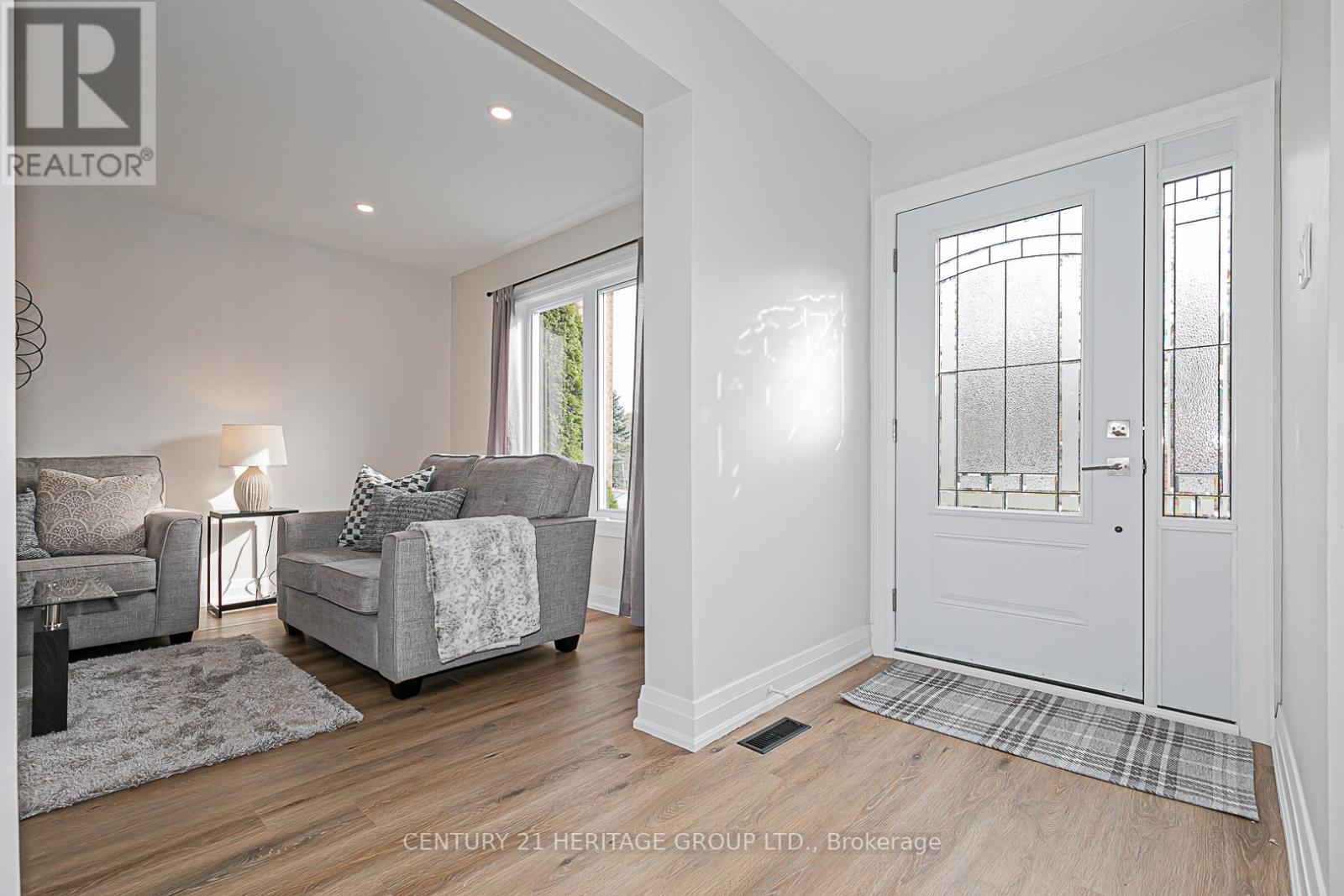 127 CROSSLAND GATE