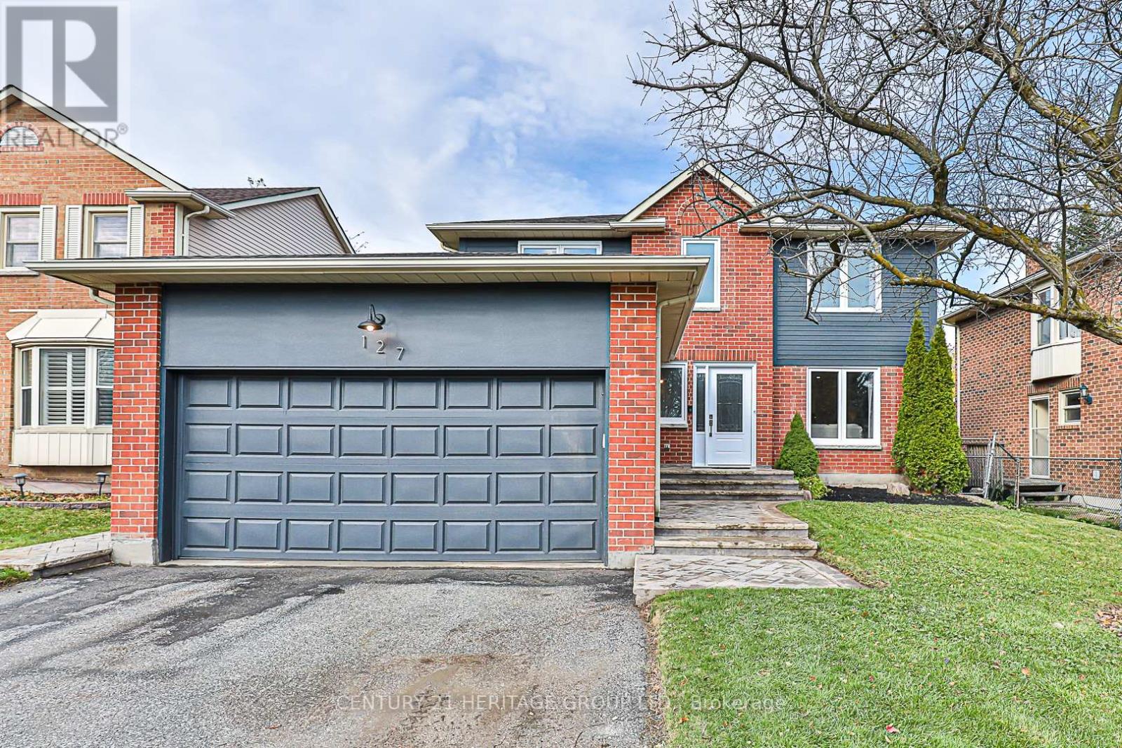 127 CROSSLAND GATE
