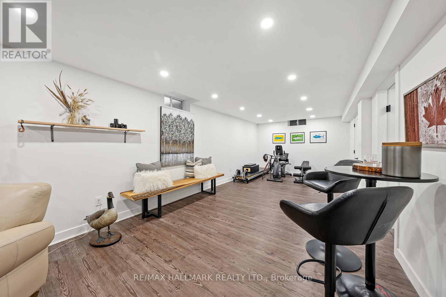 94 CORNER RIDGE RD