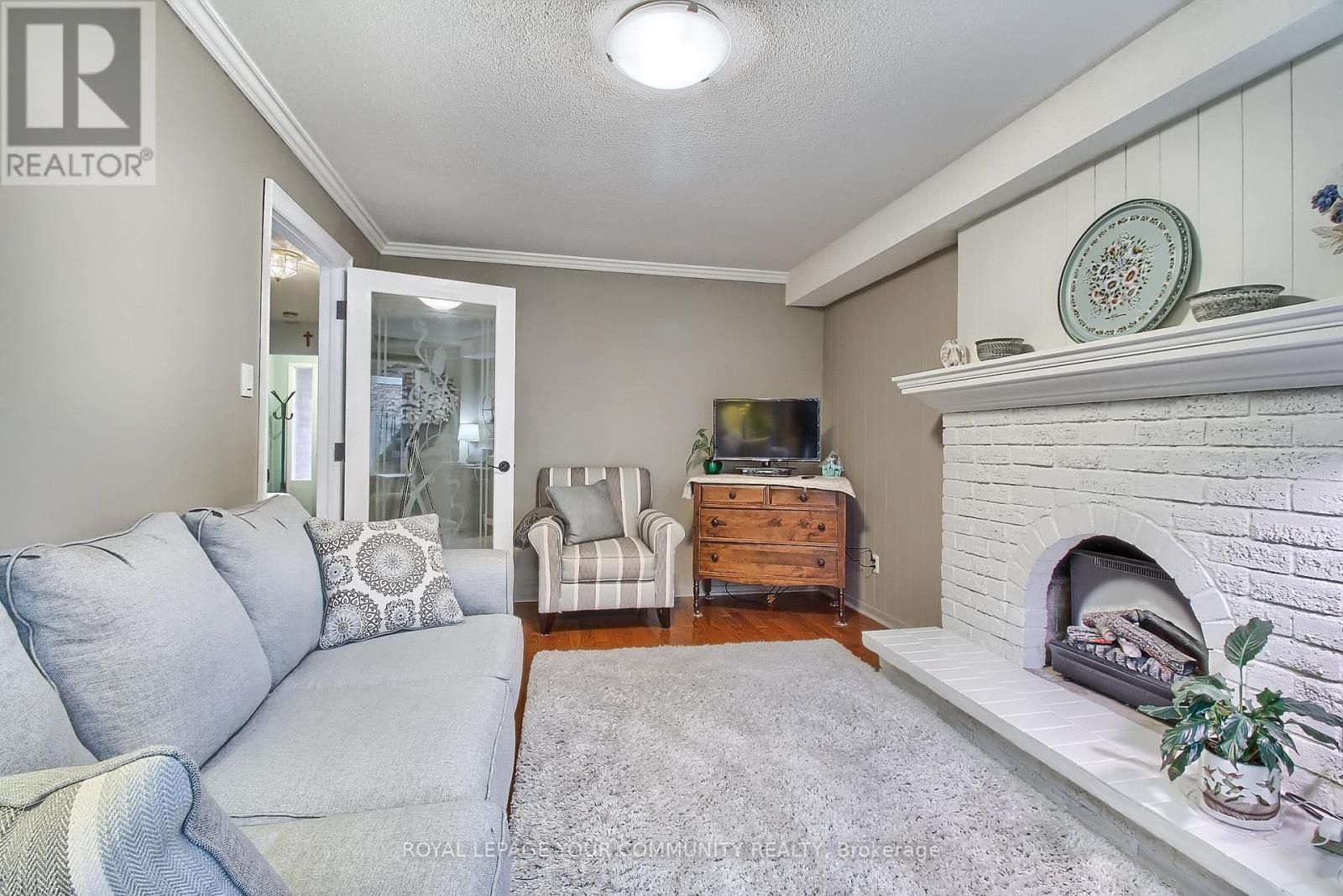 28 PATRICIAN CRT