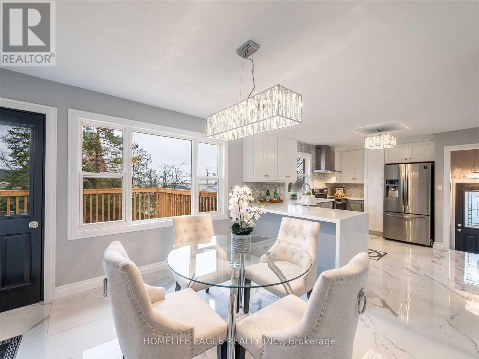 79 SIMCOE RD