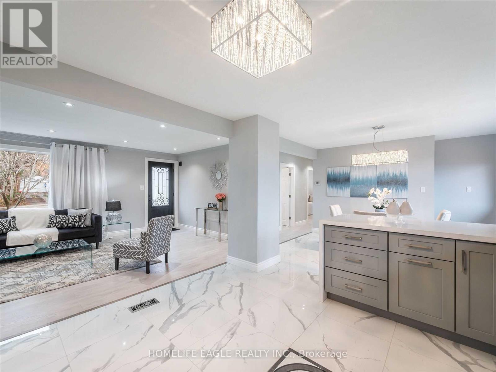 79 SIMCOE RD