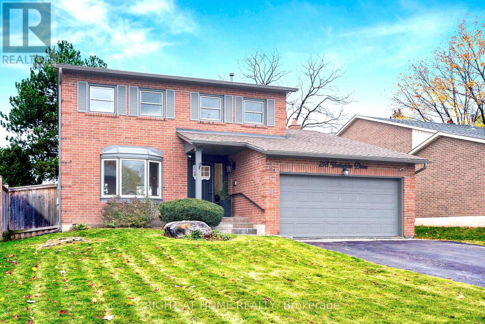 218 YORKSHIRE DR