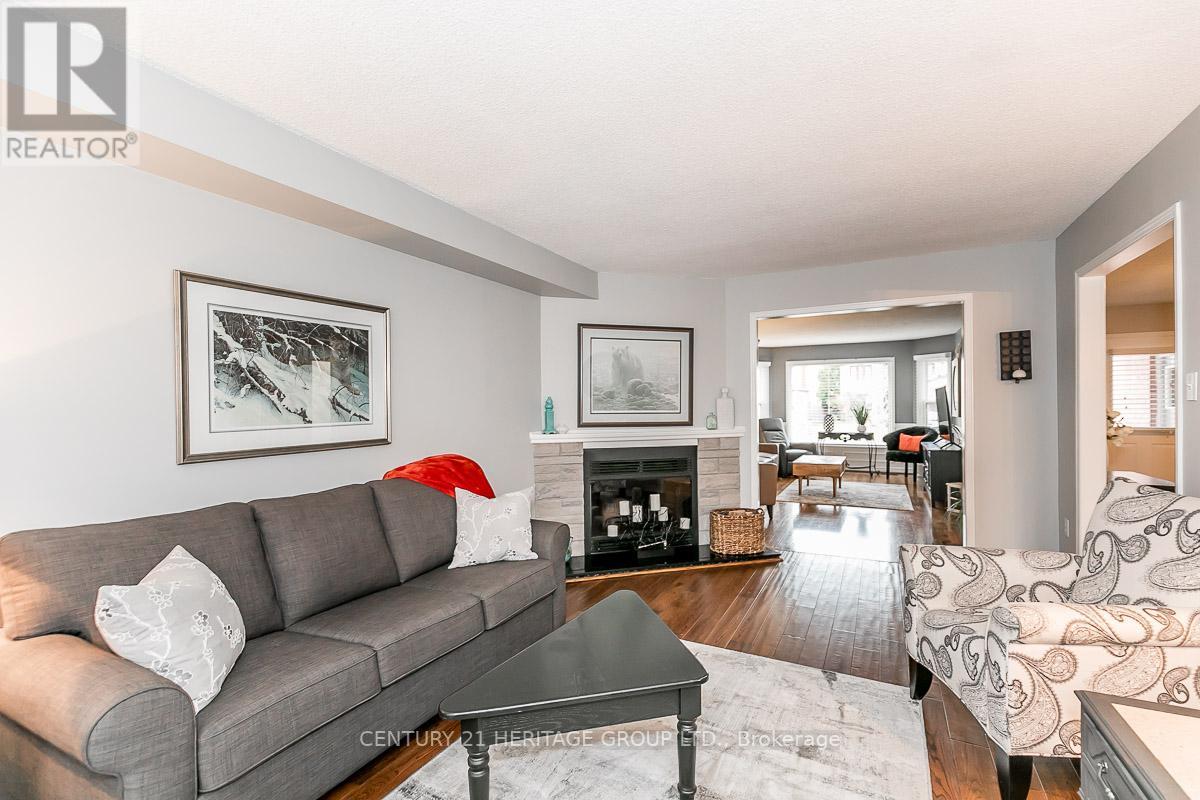 385 TRAVISS DR