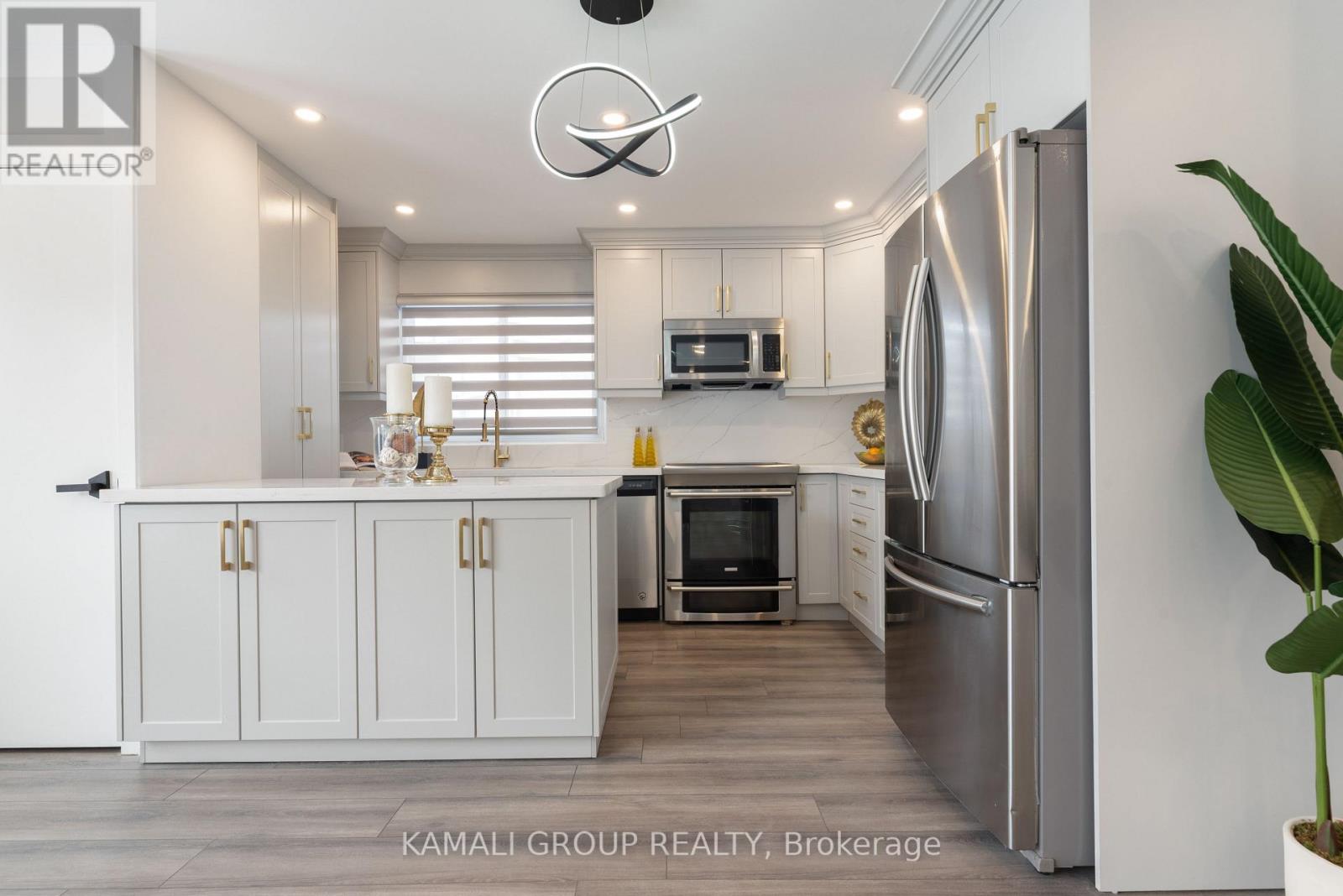 #MAIN -139 MAURICE CRT