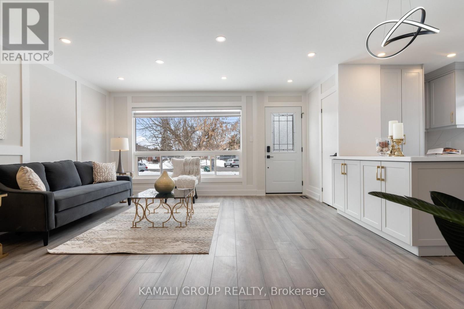 #MAIN -139 MAURICE CRT