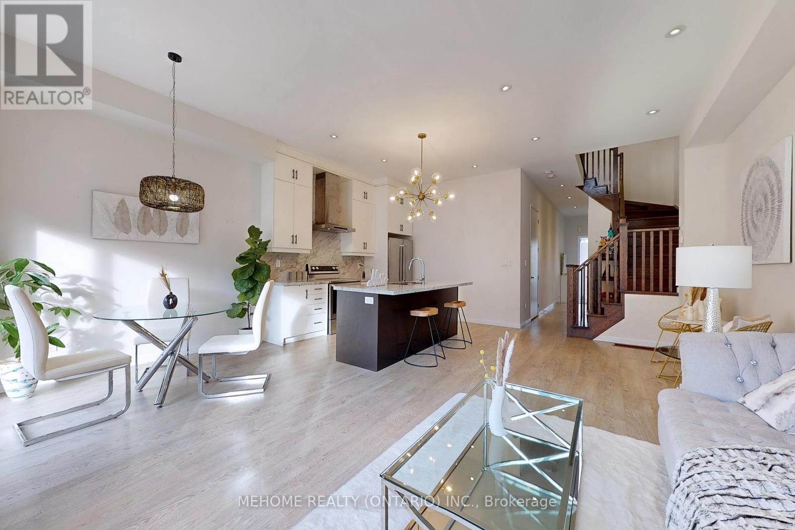 181 ELYSE CRT