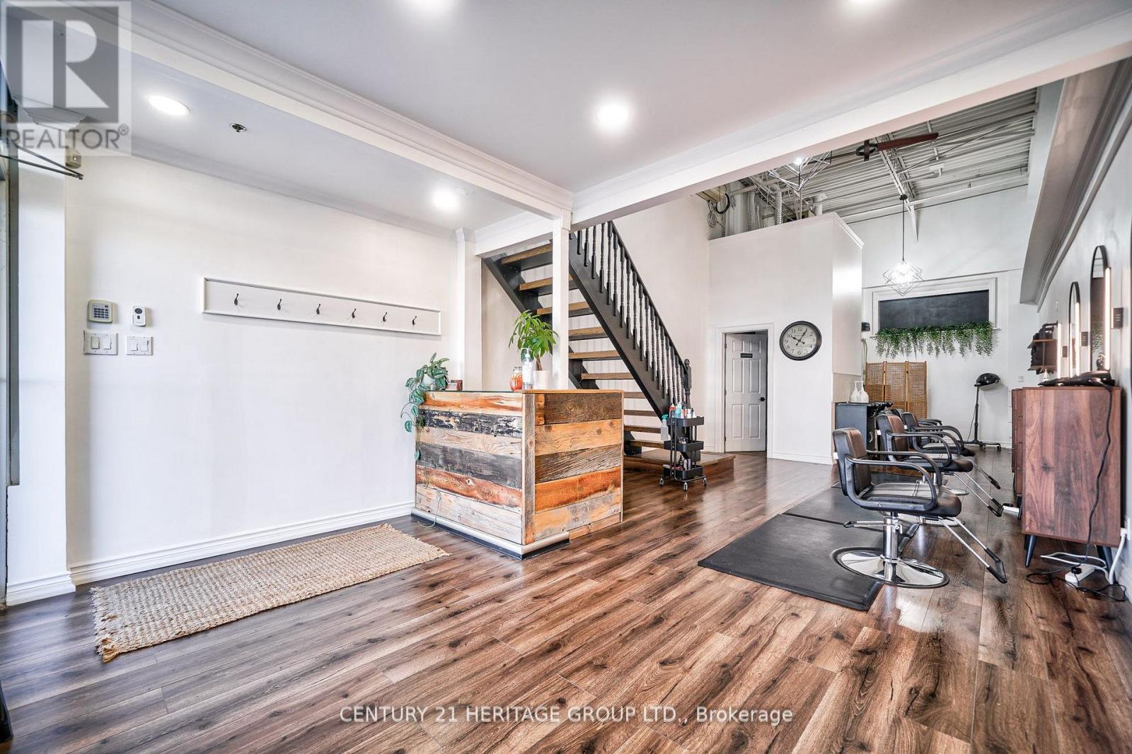 #48 -17817 LESLIE ST, #48
