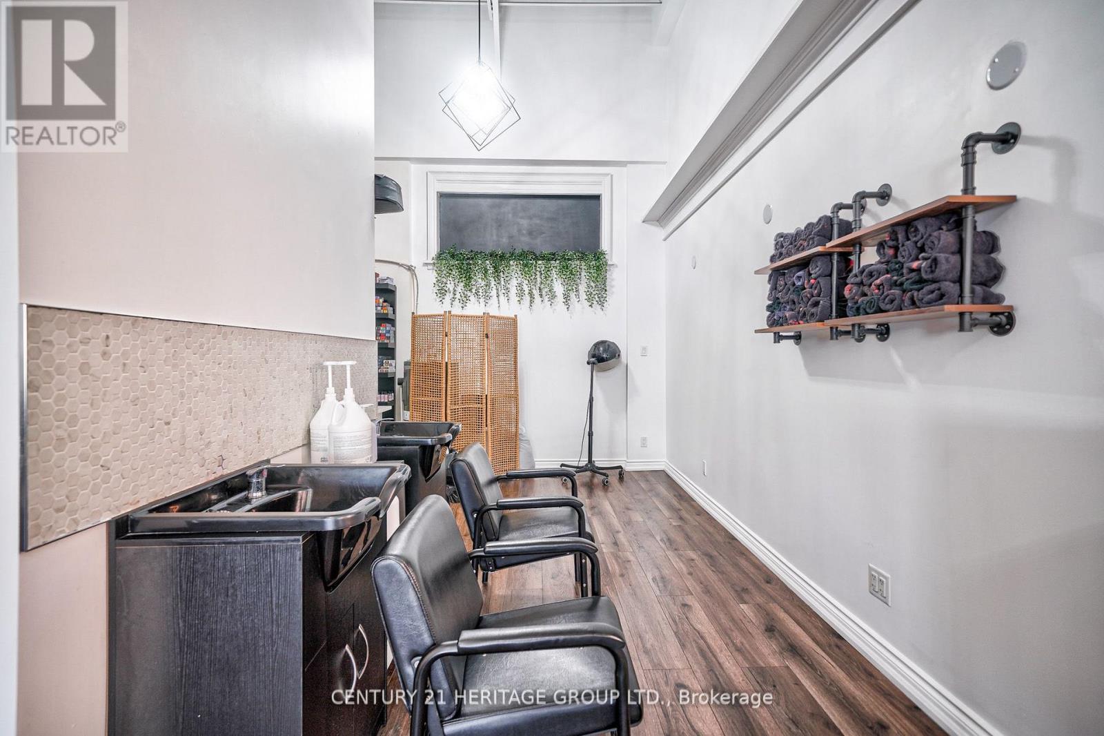 #48 -17817 LESLIE ST, #48