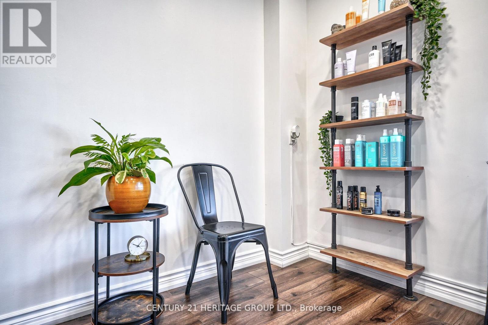 #48 -17817 LESLIE ST, #48