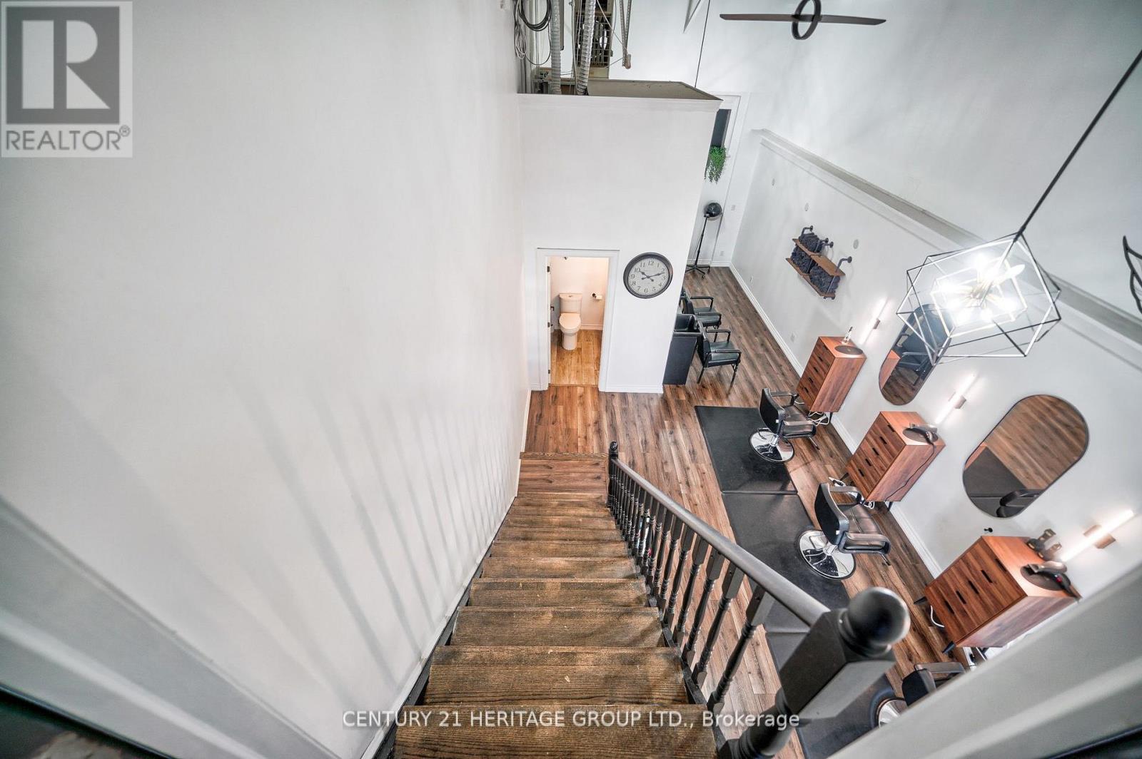 #48 -17817 LESLIE ST, #48