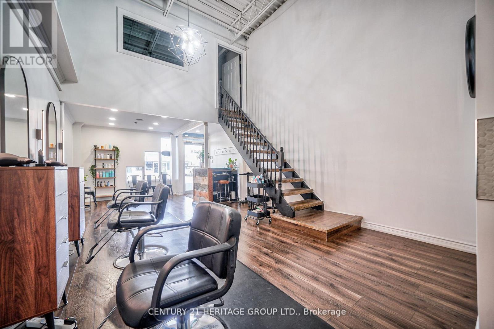 #48 -17817 LESLIE ST, #48