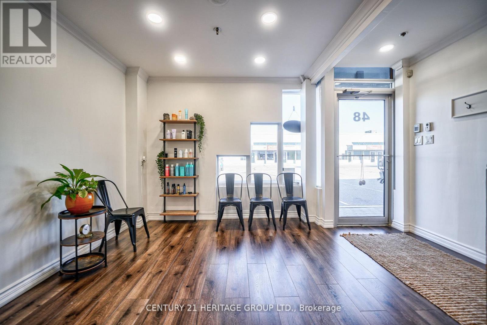 #48 -17817 LESLIE ST, #48