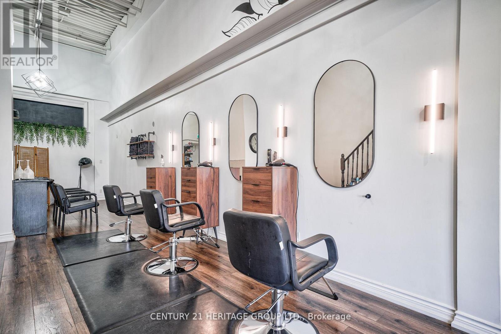 #48 -17817 LESLIE ST, #48
