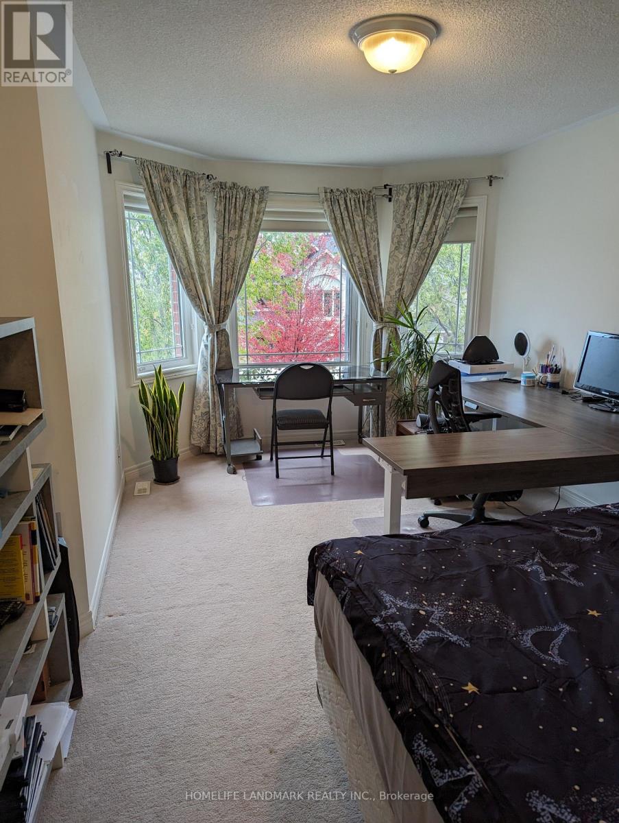 200 IVY JAY CRES N