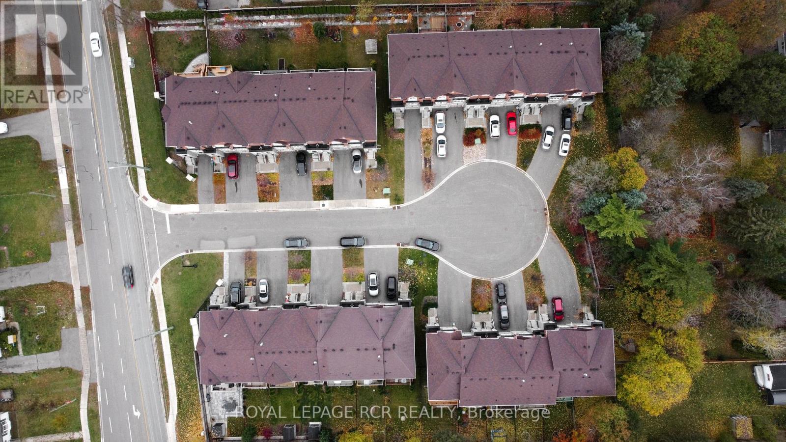 216 APPLETON CRT
