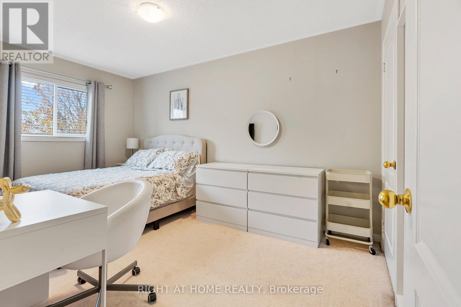74 PRIMEAU DR