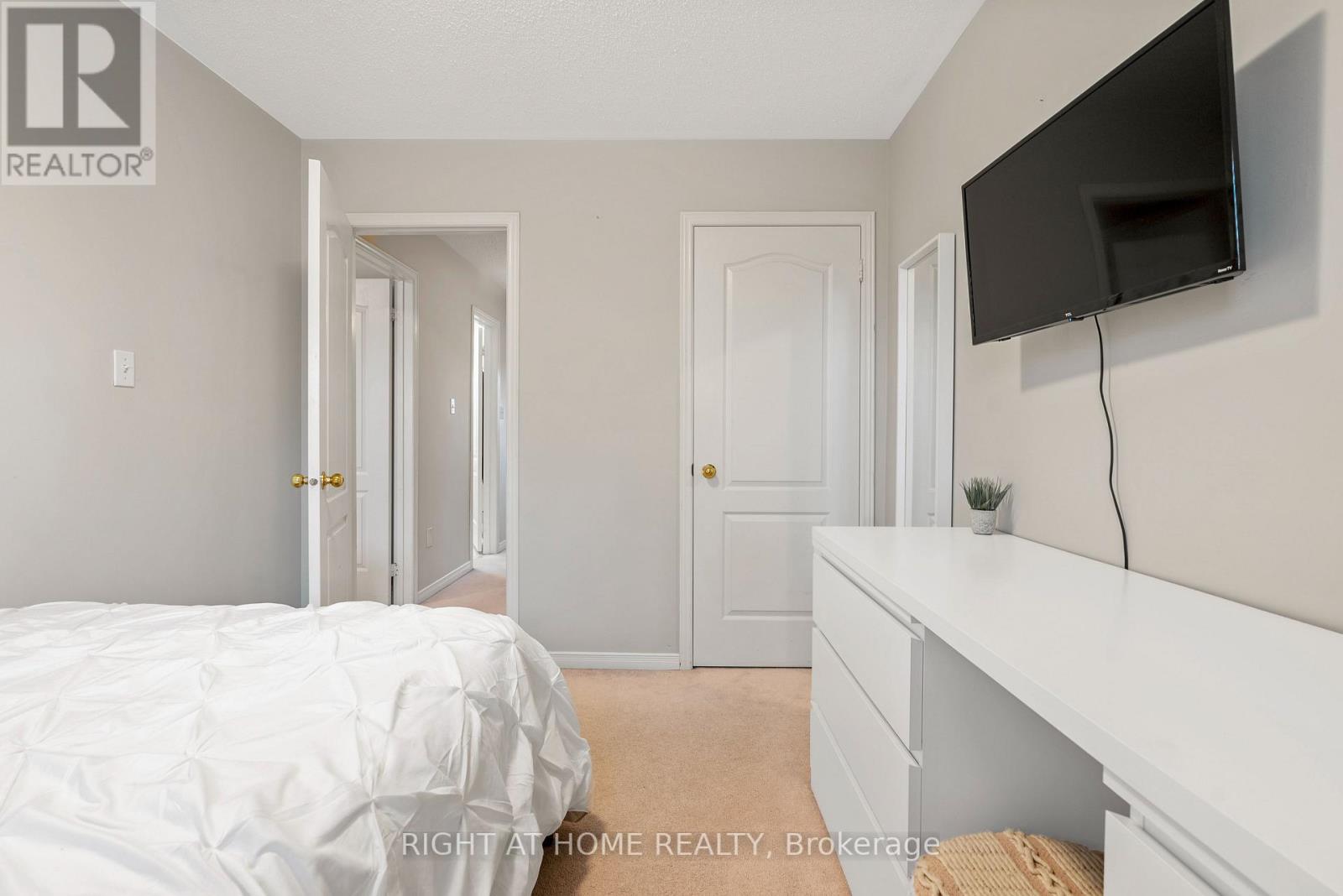74 PRIMEAU DR