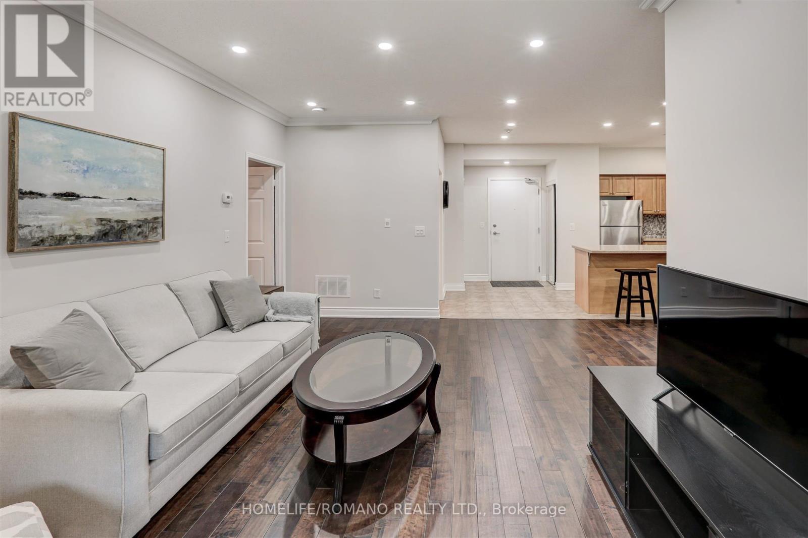 #107 -9431 JANE ST