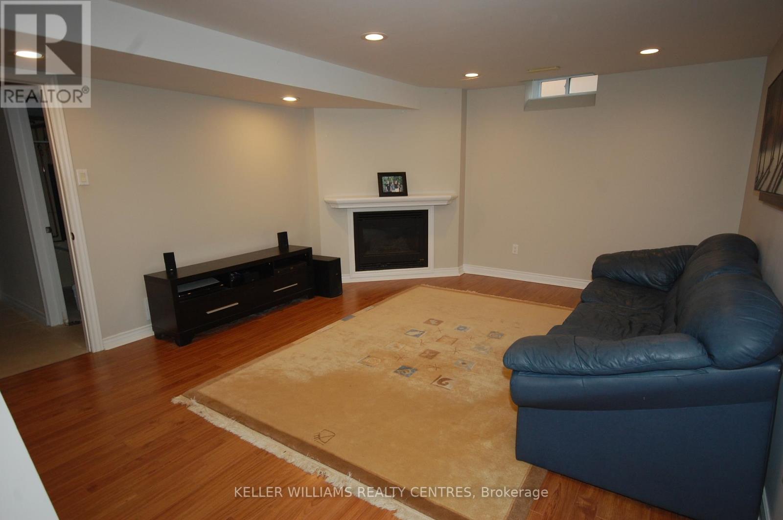 16 TAMARAC TR