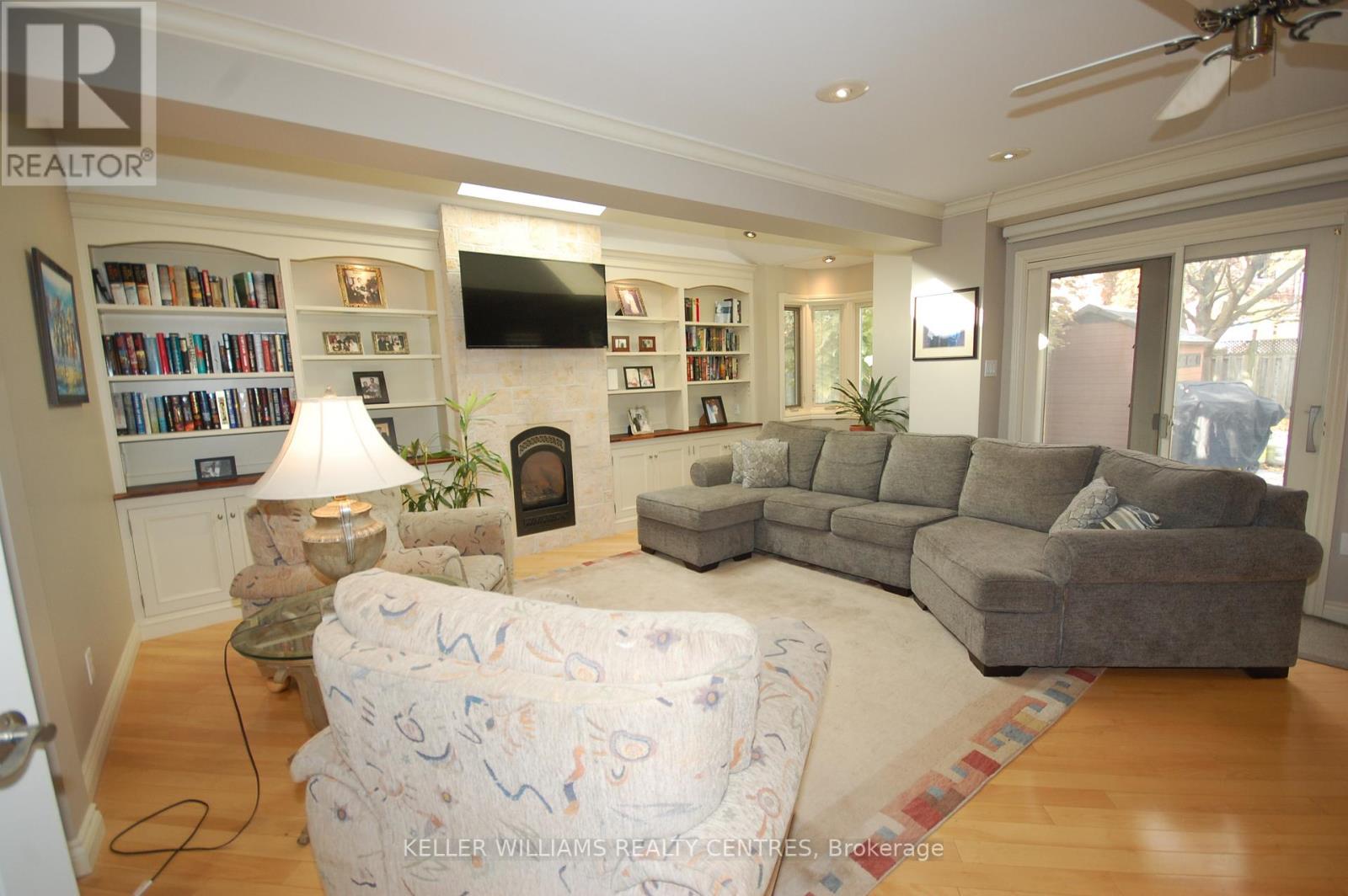 16 TAMARAC TR