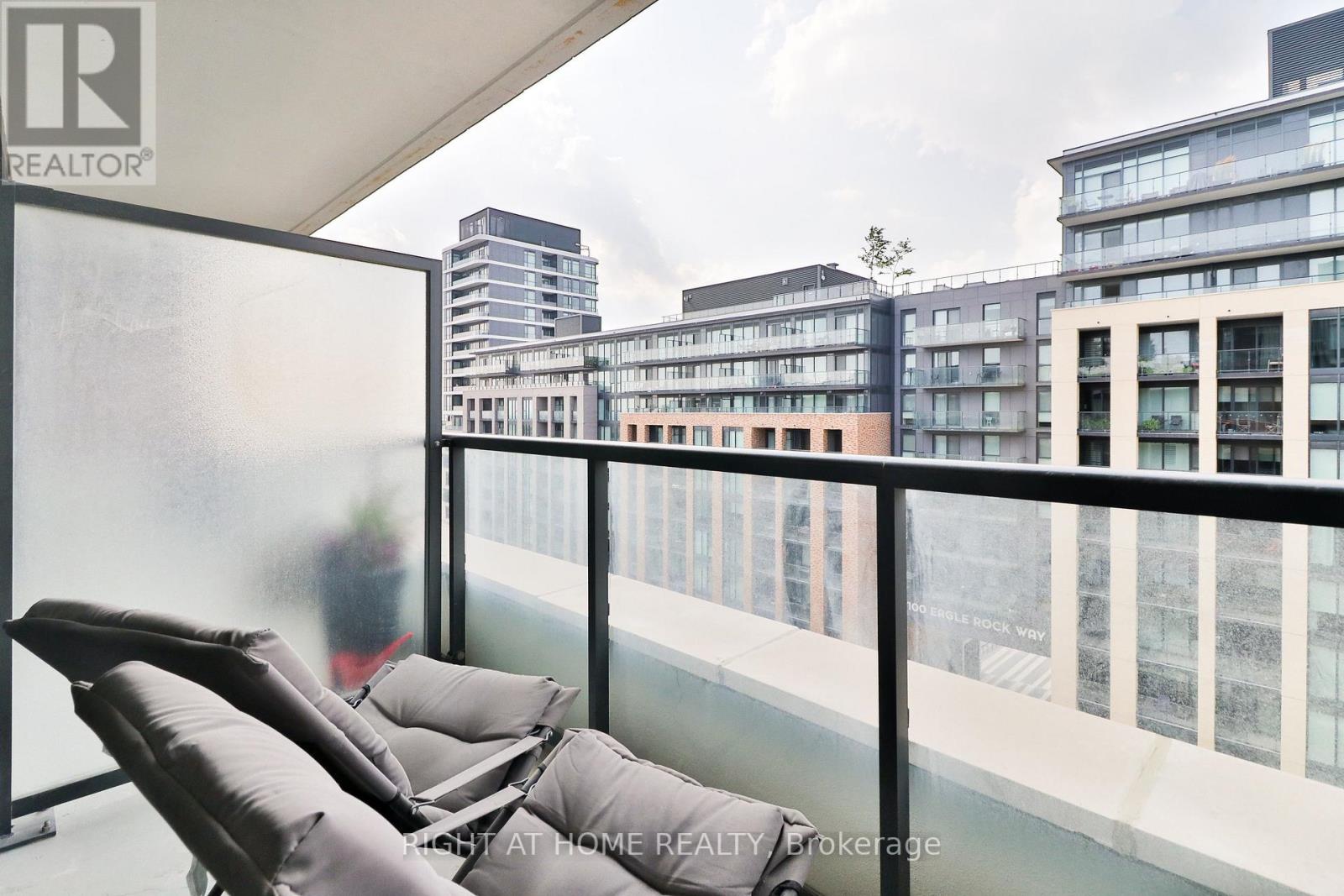 #832 -99 EAGLE ROCK WAY, #832