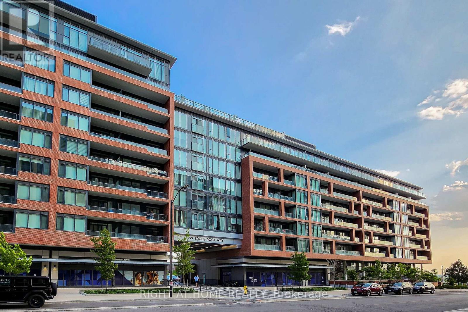 #832 -99 EAGLE ROCK WAY, #832