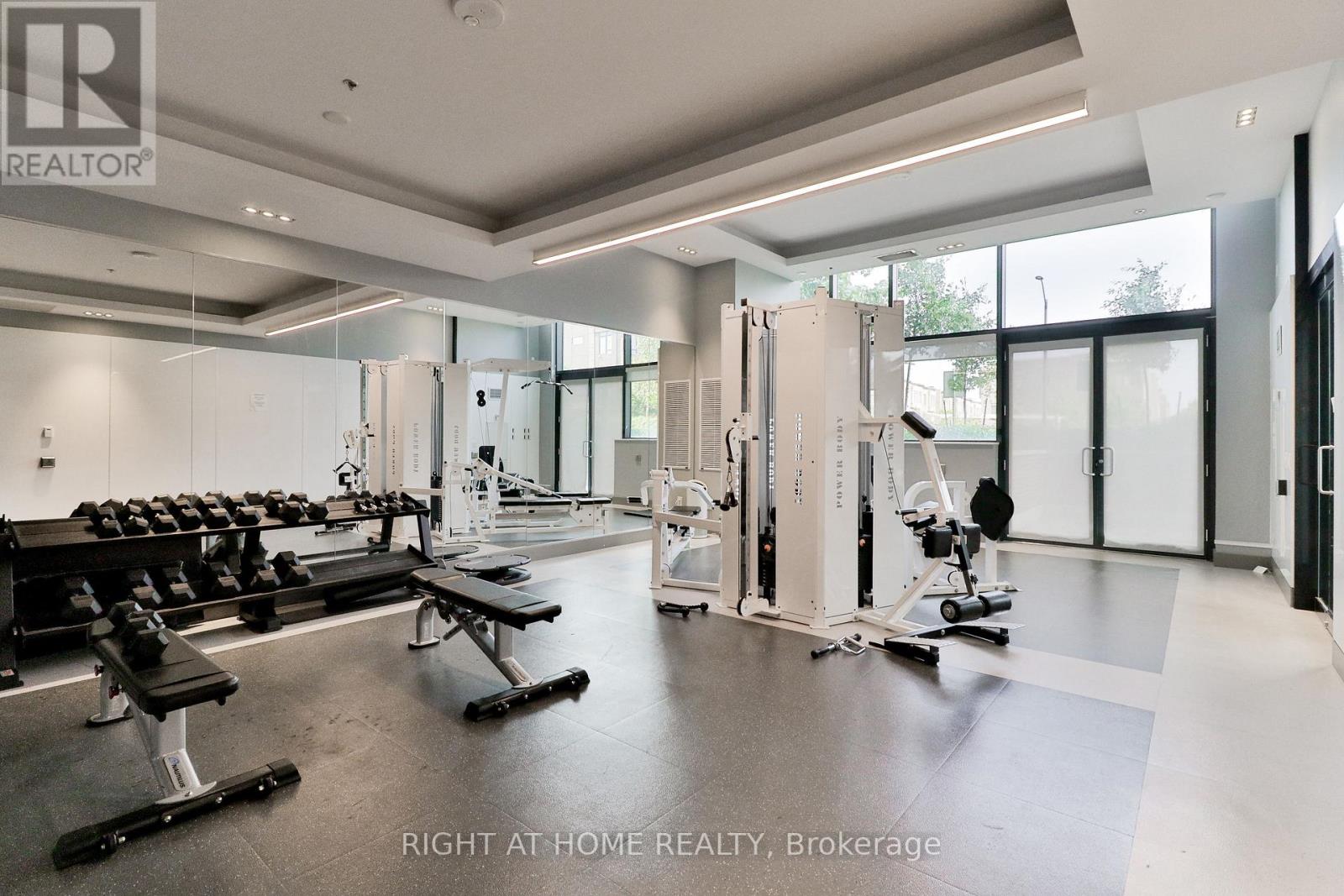 #832 -99 EAGLE ROCK WAY, #832