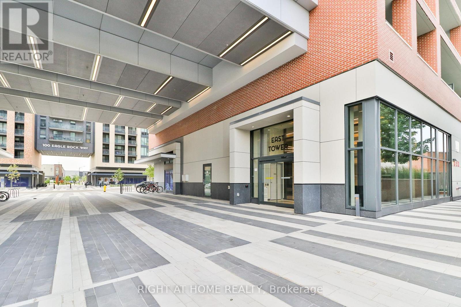 #832 -99 EAGLE ROCK WAY, #832