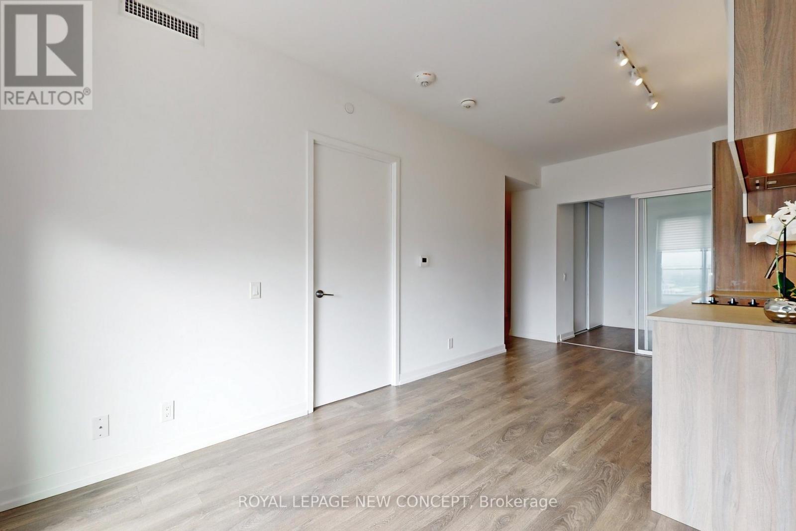 #3907 -950 PORTAGE PKWY, #3907