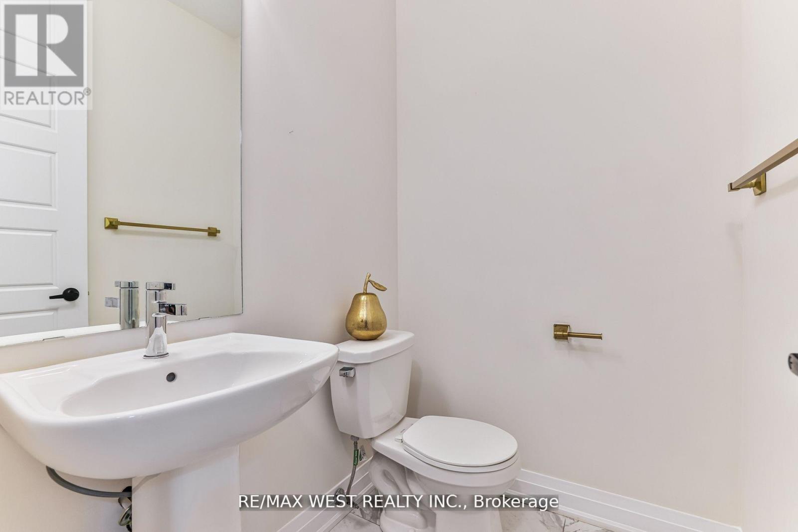 23 JONKMAN BLVD