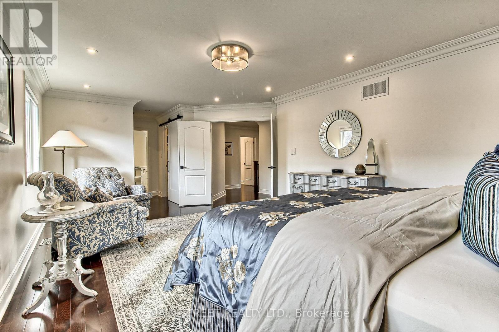975 GORING CIRC