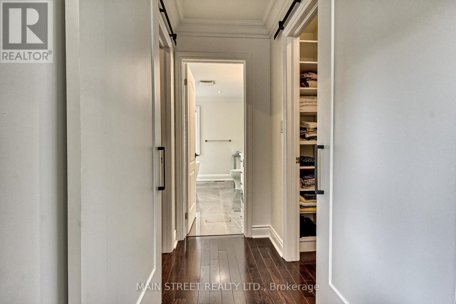 975 GORING CIRC