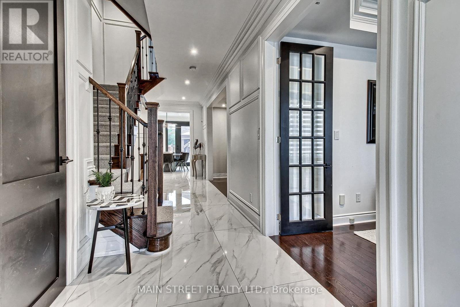 975 GORING CIRC