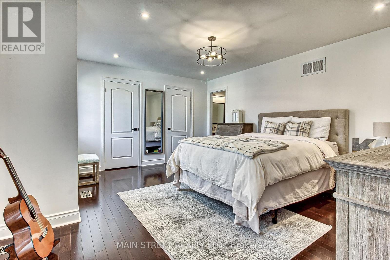 975 GORING CIRC