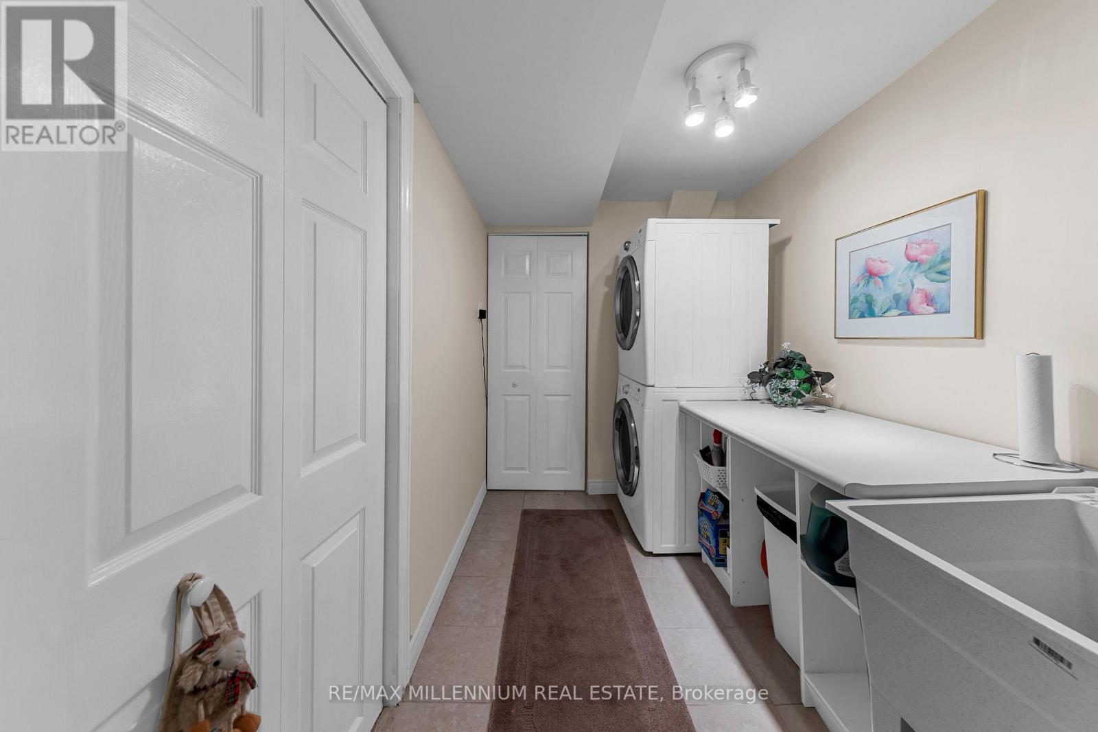 200 O'HARA DR S