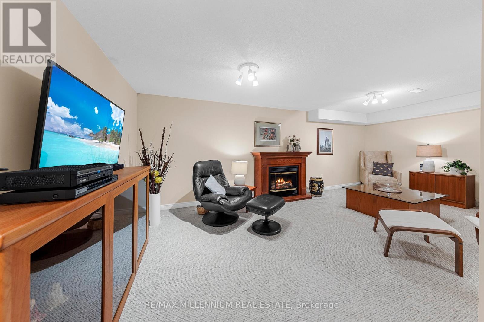 200 O'HARA DR S