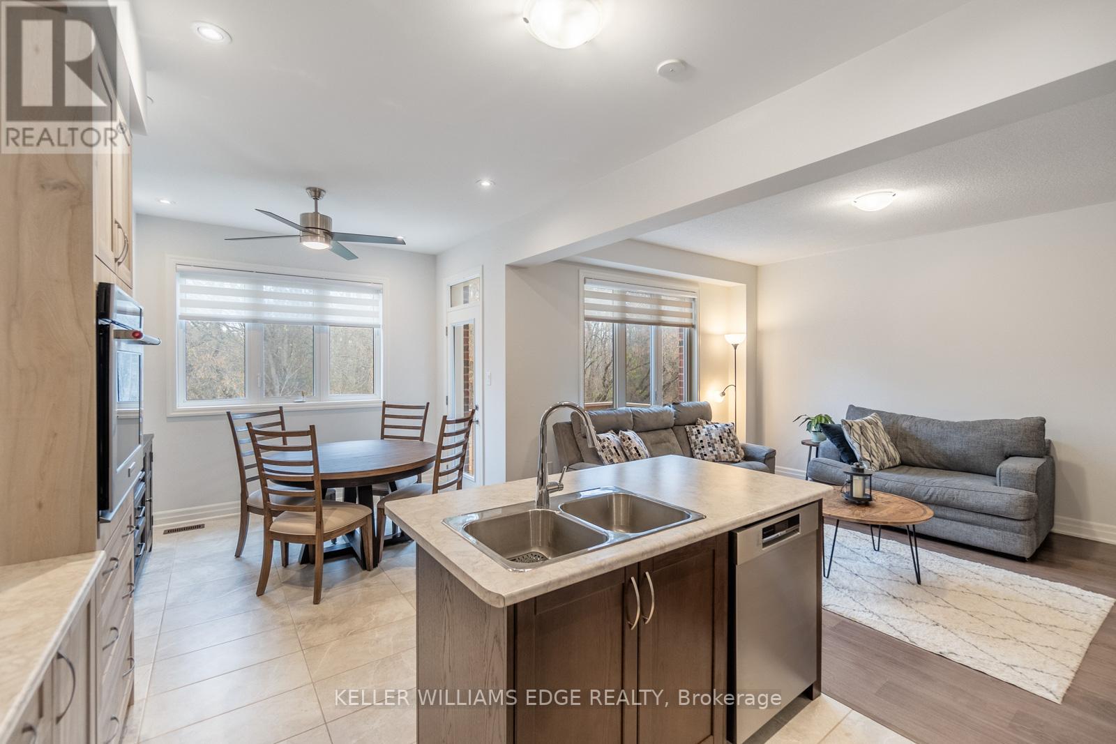 84 WOOD CRES