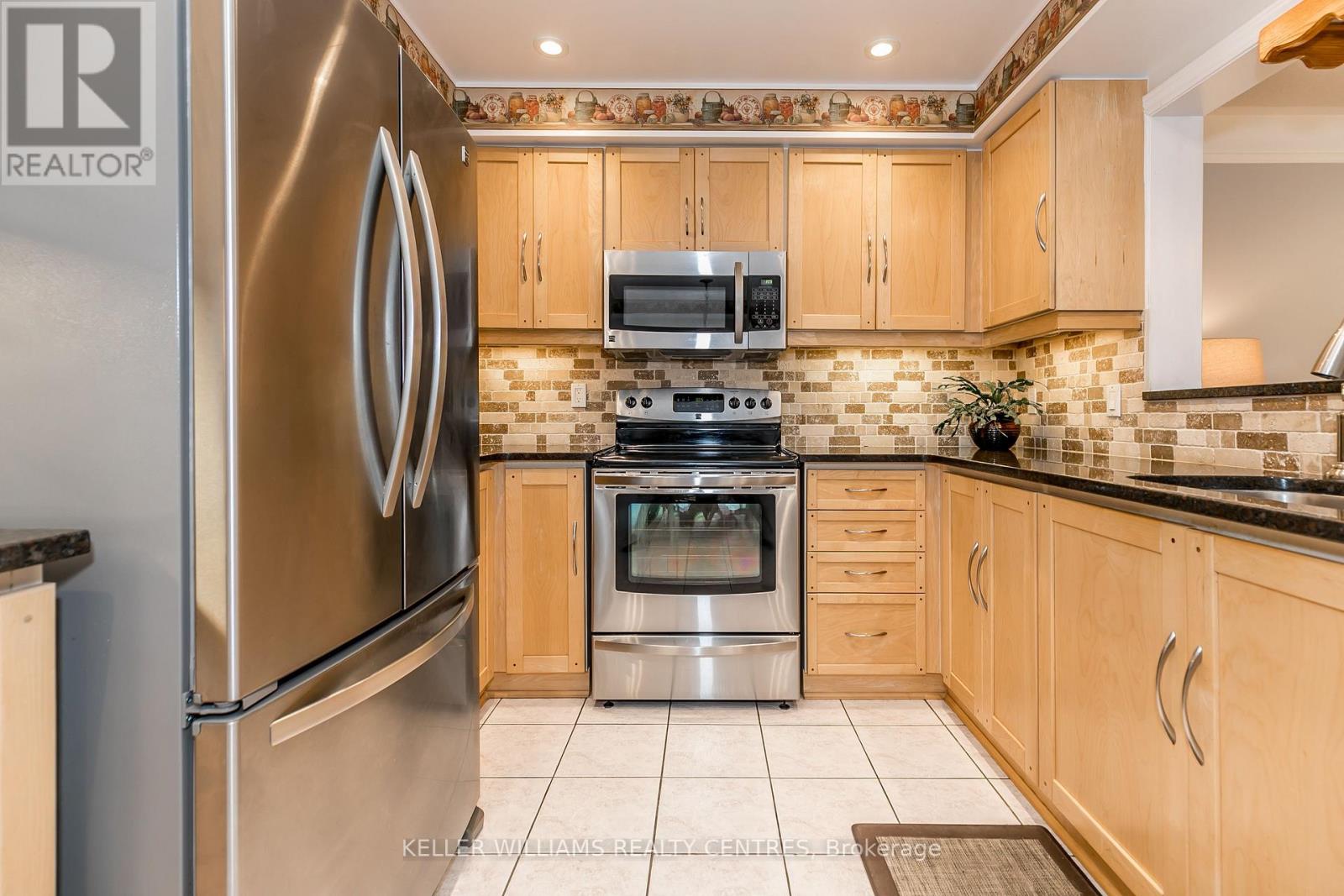 173 HOLLANDVIEW TR
