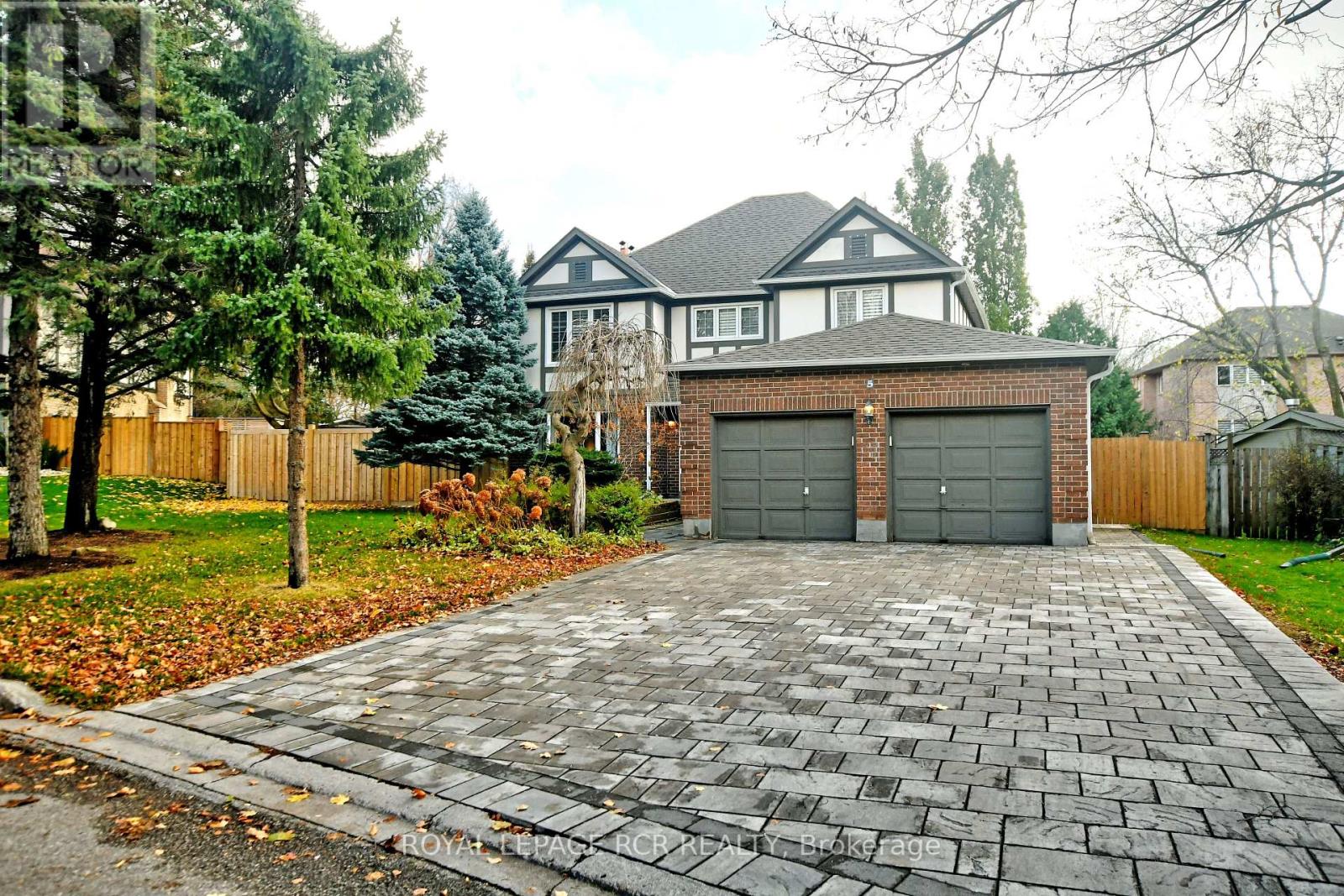 5 WILLIS DR