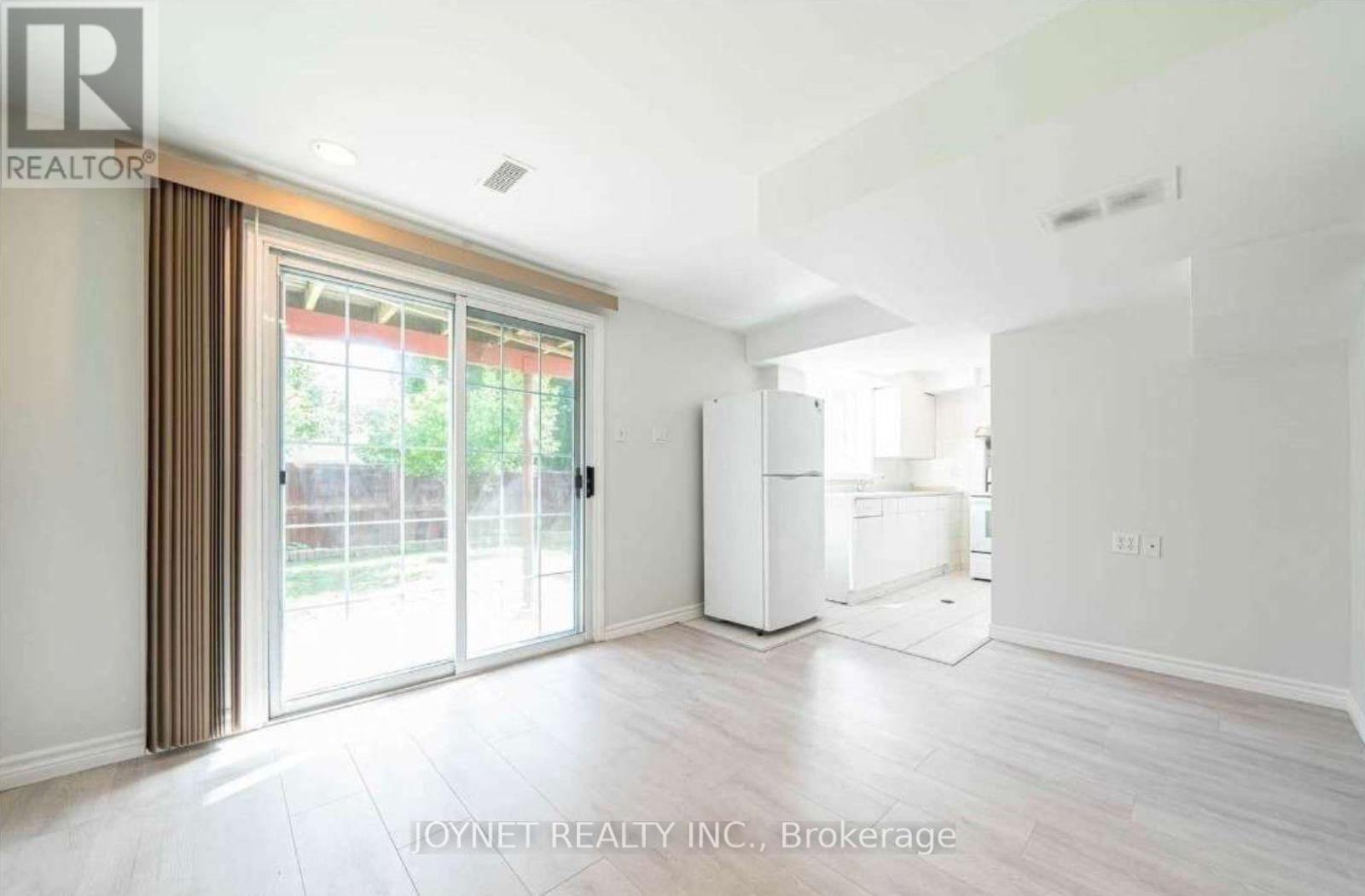 #BSMT -323 FLAGSTONE WAY
