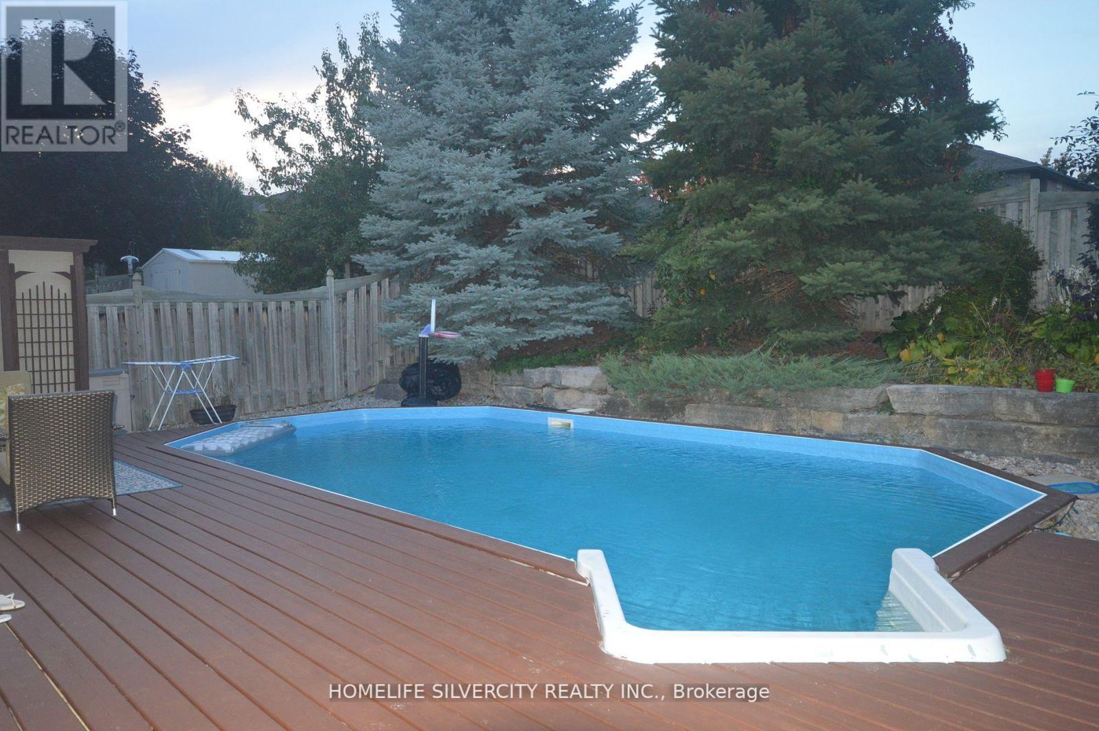 8 PRINCE DR