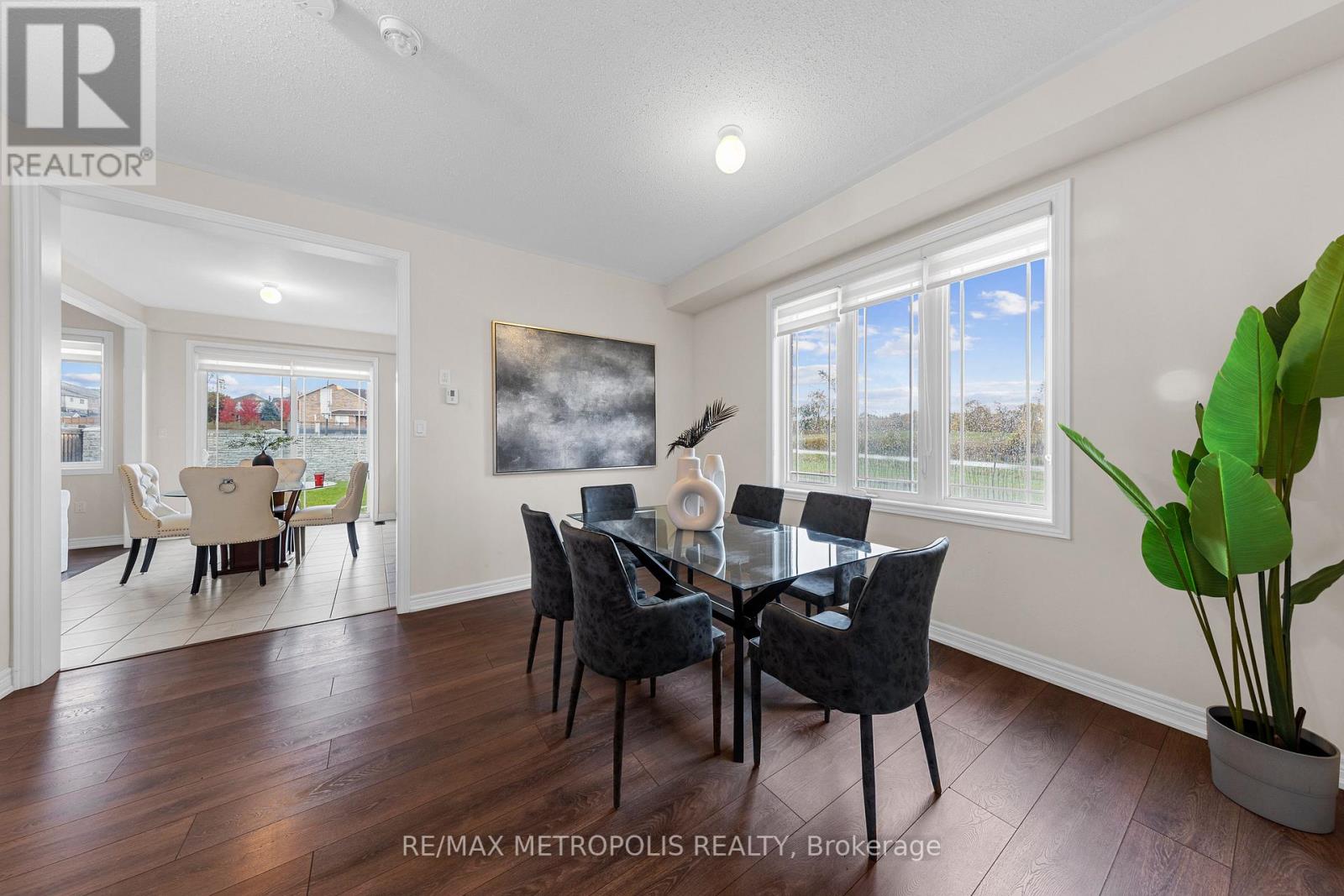 16 BELL AVE