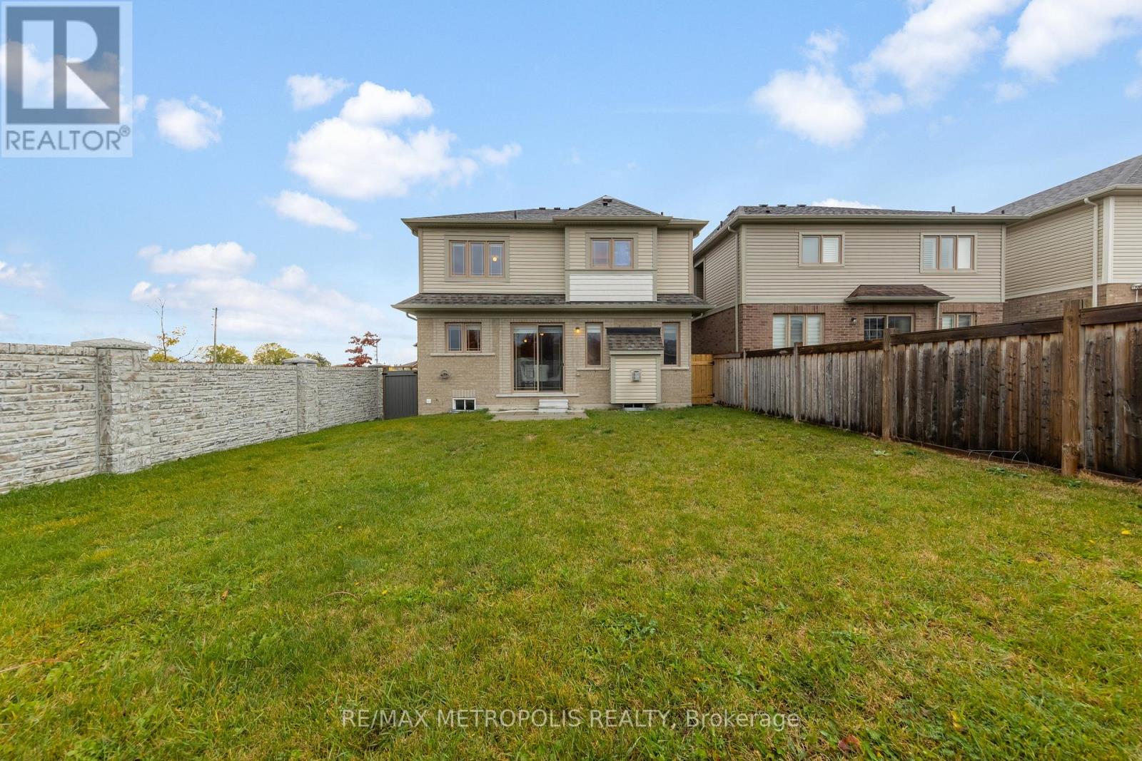 16 BELL AVE